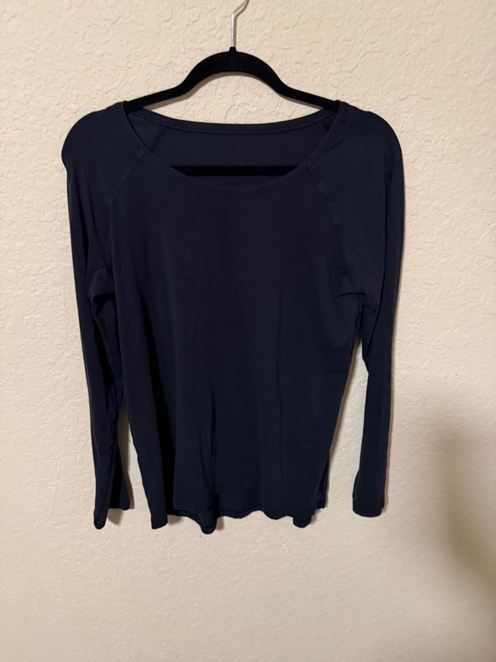 lululemon athletica Women’s Long Sleeve Scoop Neck Top black